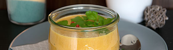 Möhrensuppe mit Ingwer, Kokosmilch und Chili